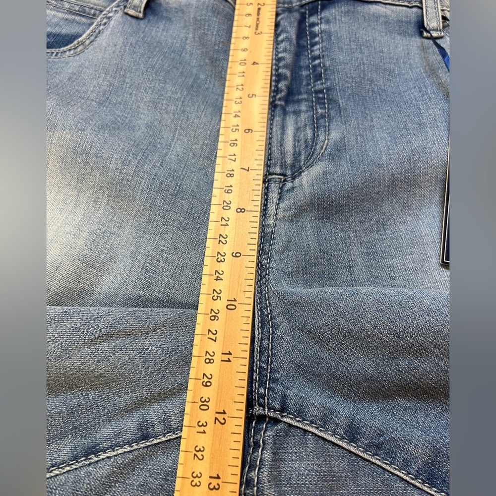Bandolino Blue Denim Ankle Jeans with Floral Side Print - Picture 7 of 13